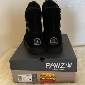 BearPaw size 6 woman 🐾